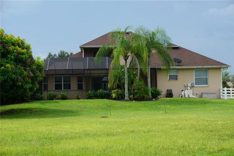 A home in PARRISH