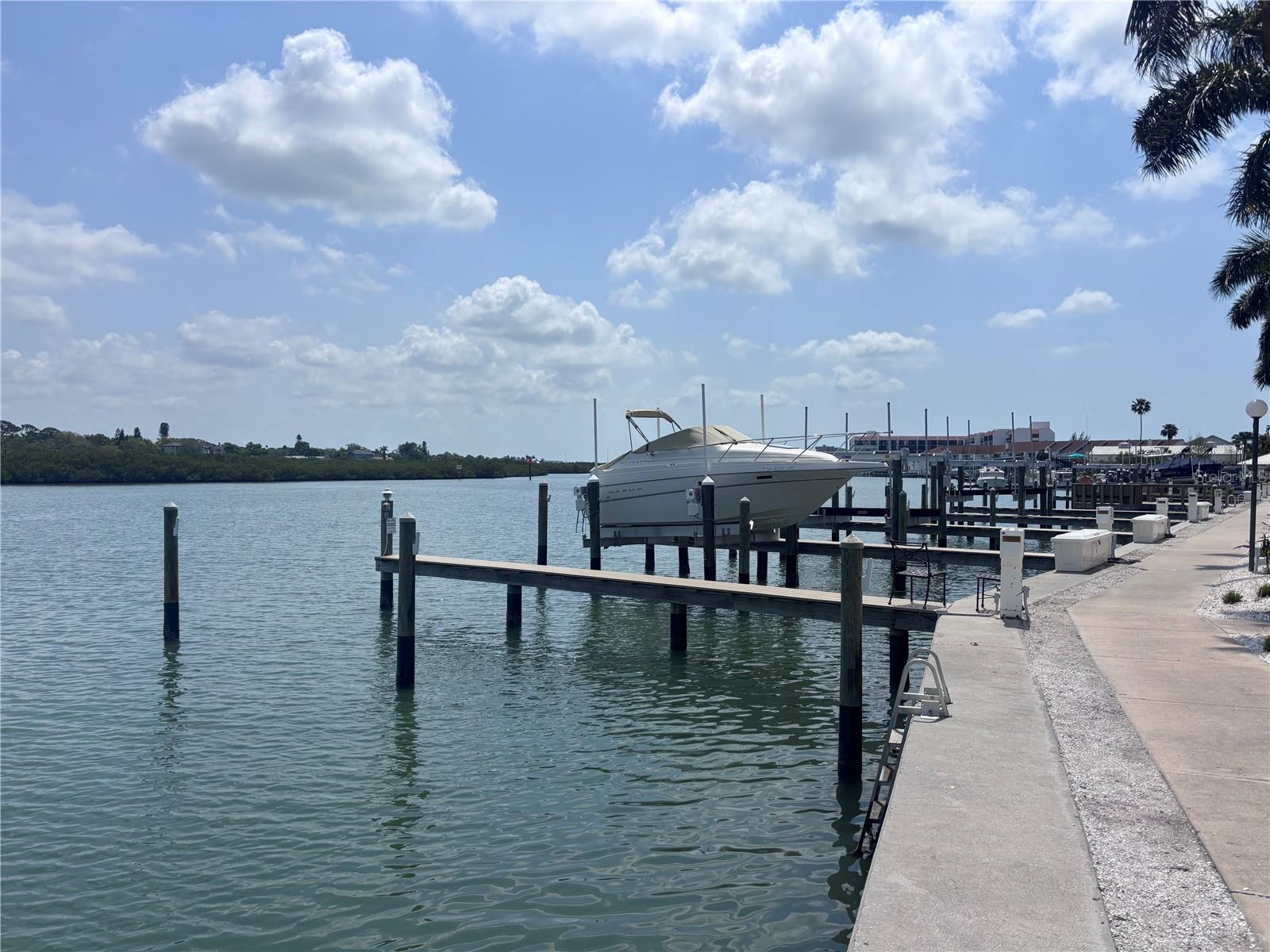 BAREFOOT BEACH RESORT OF INDIAN SHORES - Residential