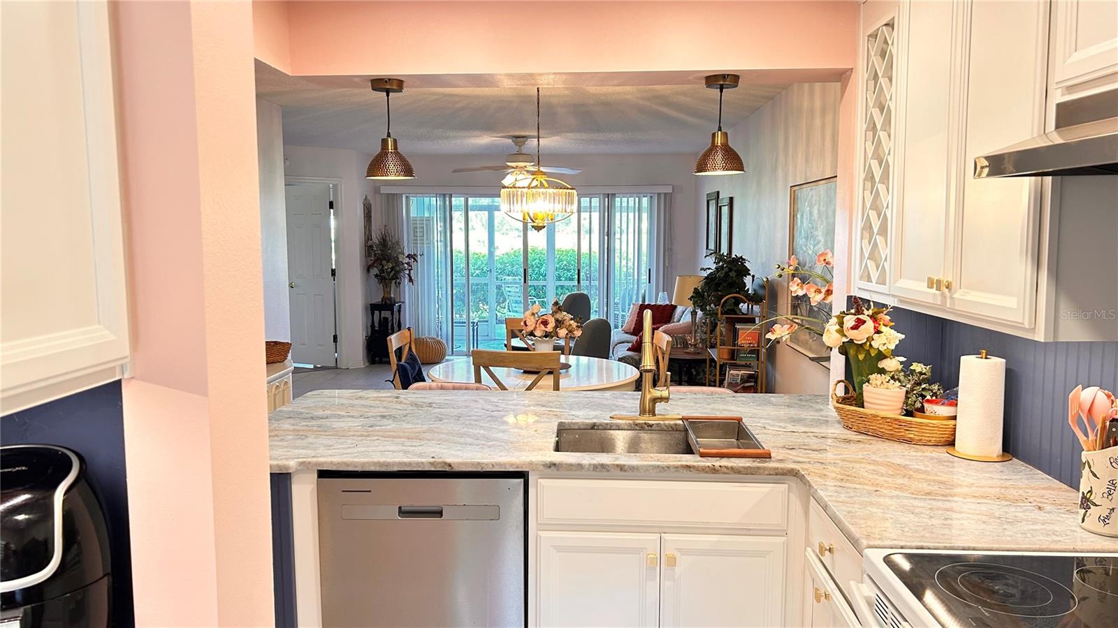 FARMINGTON VISTAS - Residential Lease