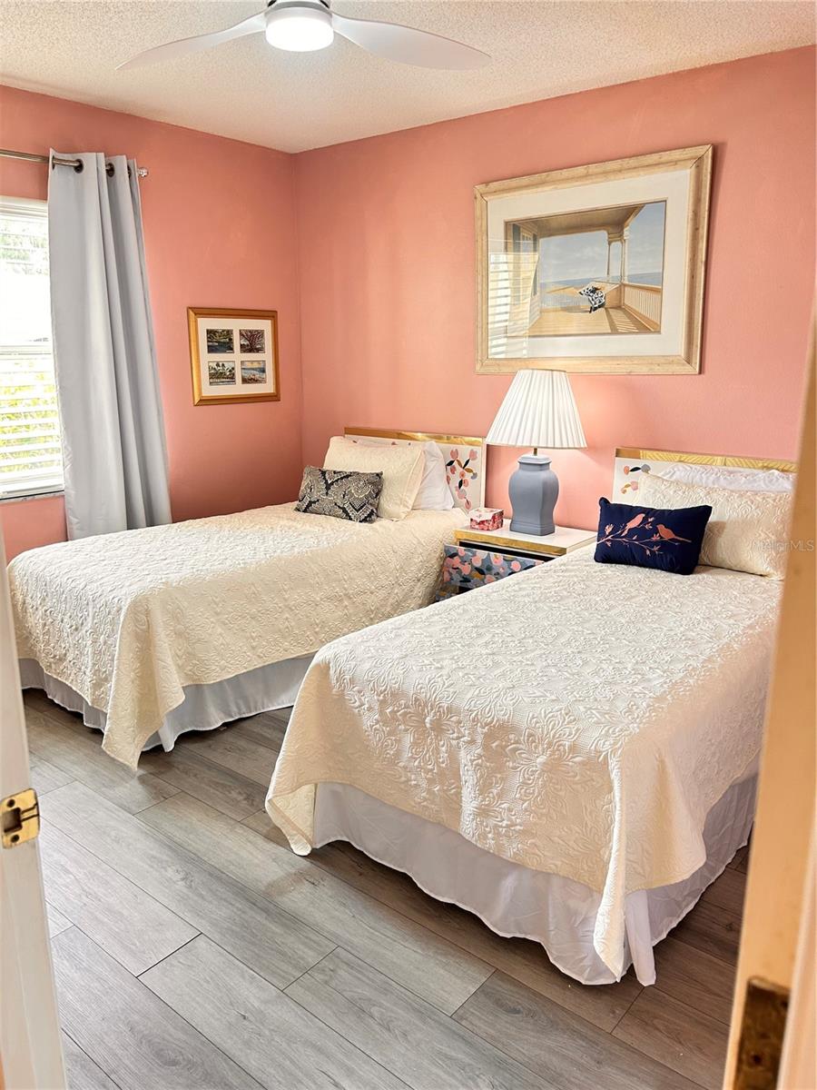 FARMINGTON VISTAS - Residential Lease