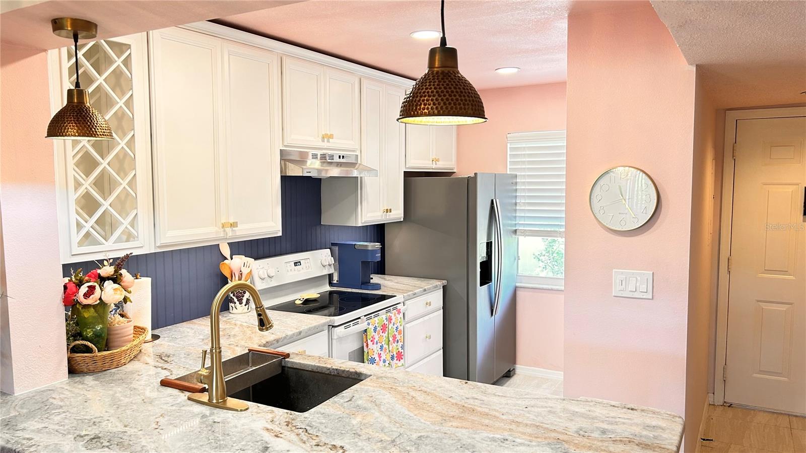 FARMINGTON VISTAS - Residential Lease