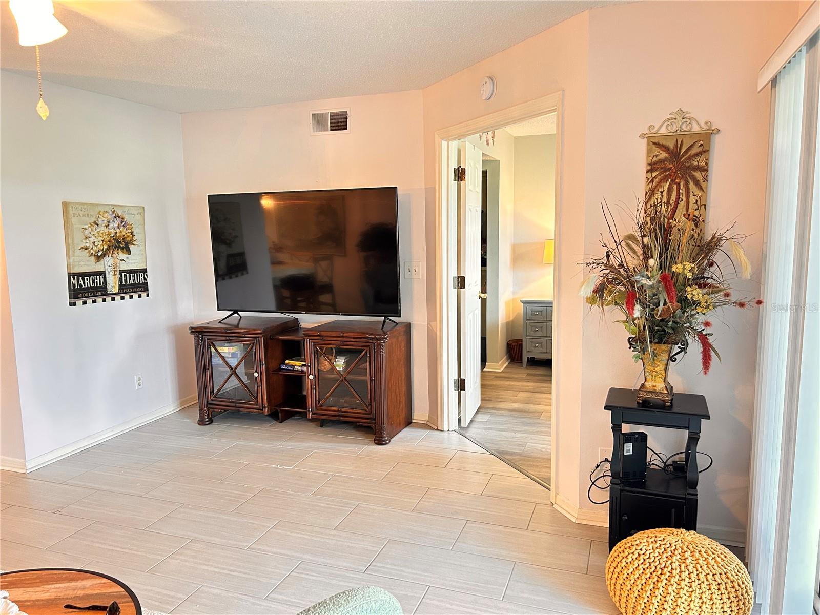 FARMINGTON VISTAS - Residential Lease
