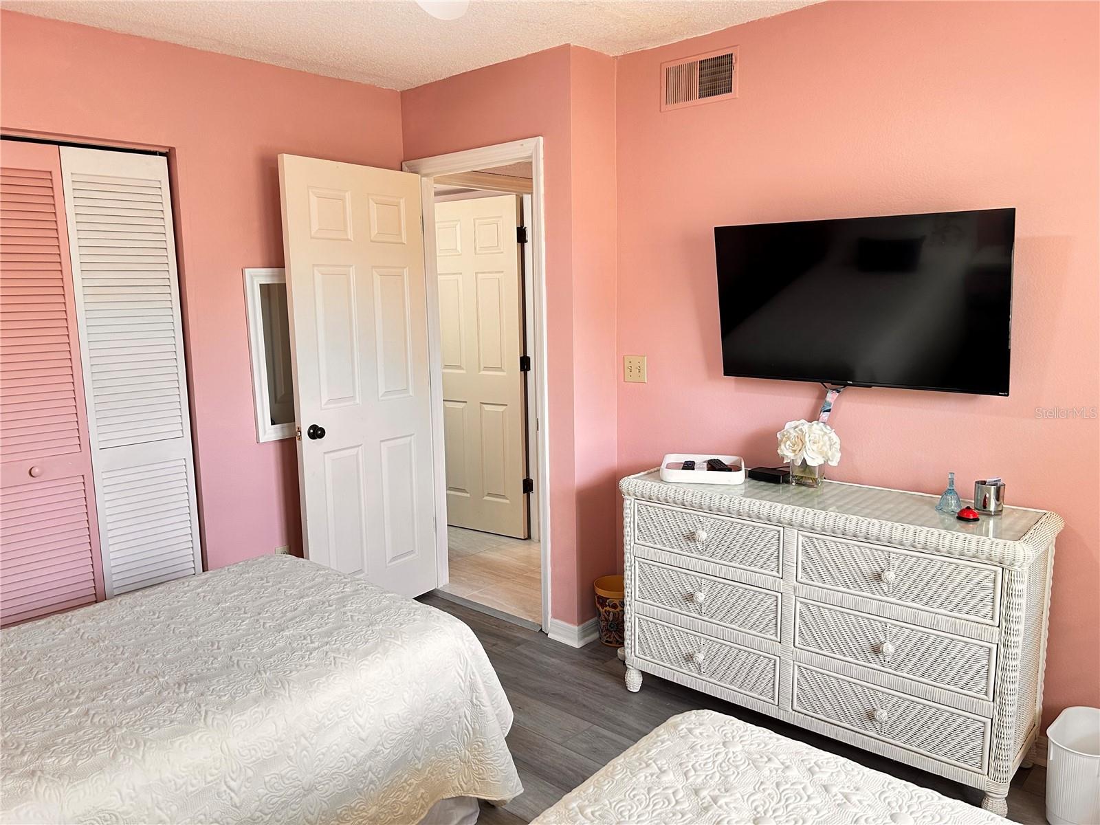 FARMINGTON VISTAS - Residential Lease