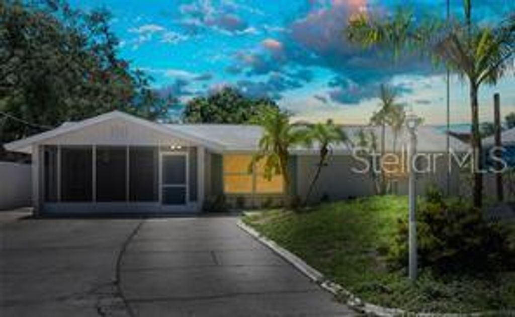 Photo of 232 Pocono Trail E, Nokomis, FL 34275 (MLS # N6144184)