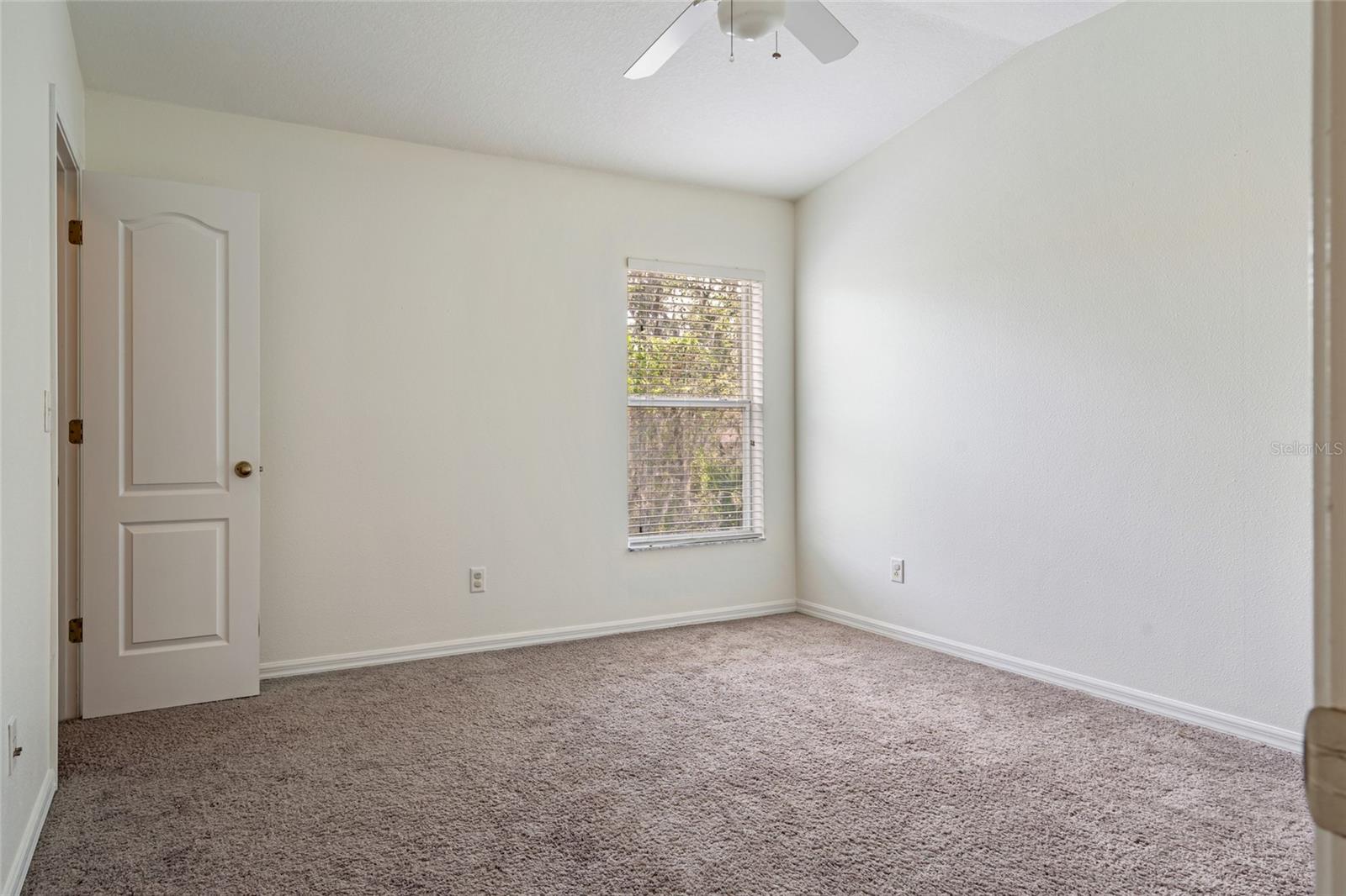 FISHHAWK RANCH TWNHMS PH - Residential Lease