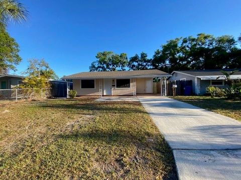 Photo of 4665 Yarmouth Avenue S, St Petersburg, FL 33711 (MLS # TB8501025)