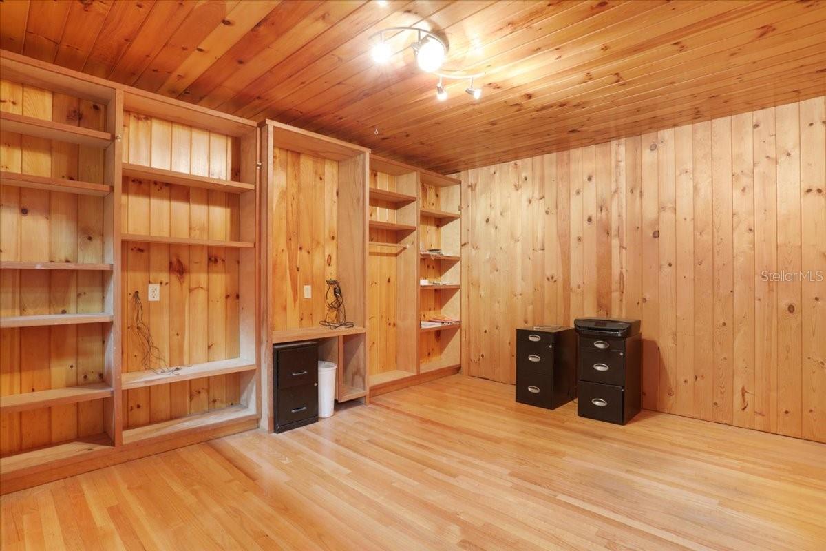 CREEKSIDE FOREST - Residential