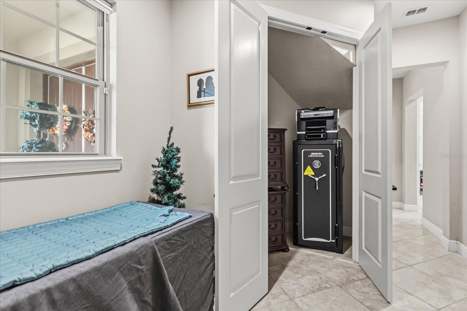 ENCLAVE AT VILLAGEWALK - Residential