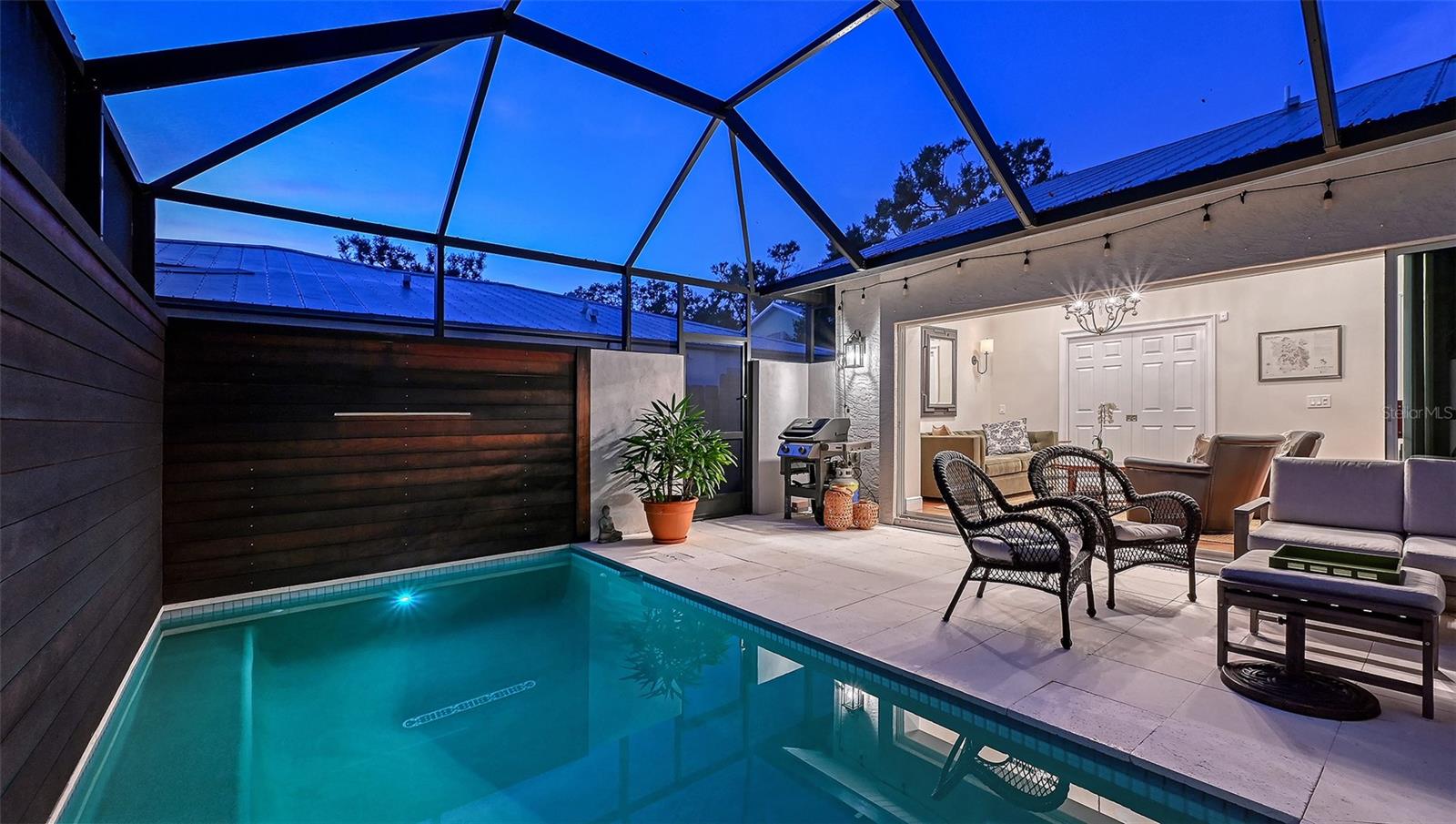 HALLS SUB JAMES S - Residential