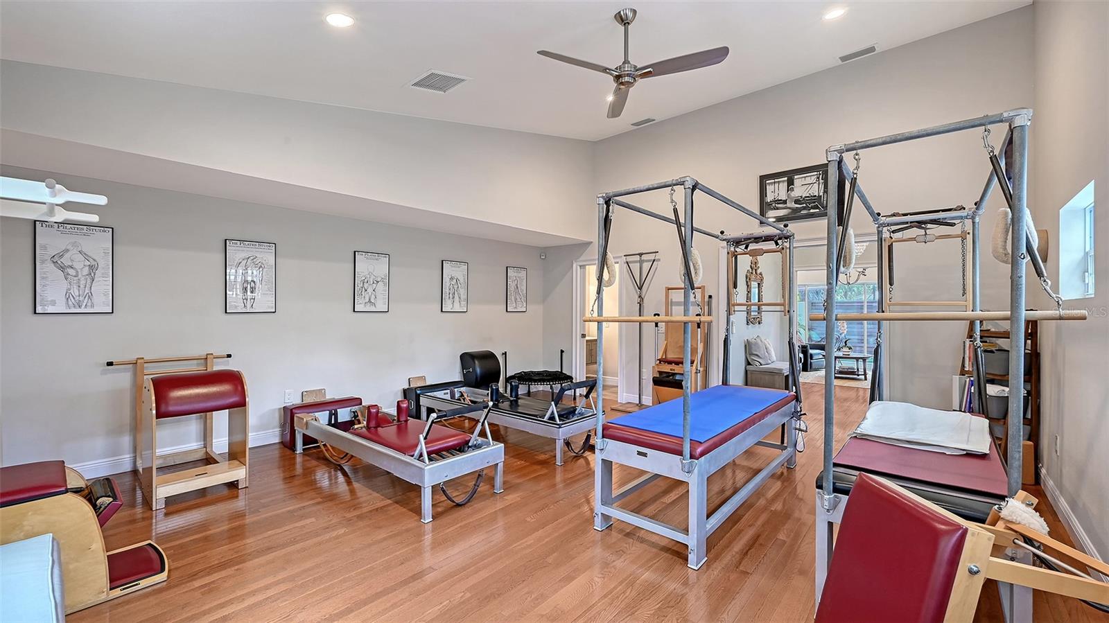 HALLS SUB JAMES S - Residential