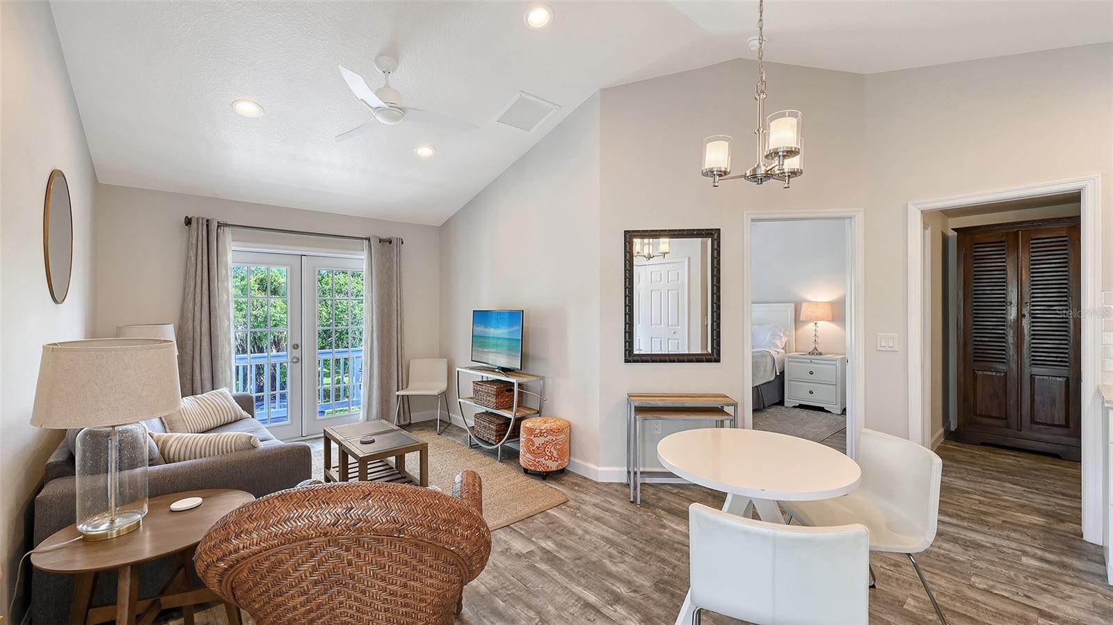 HALLS SUB JAMES S - Residential