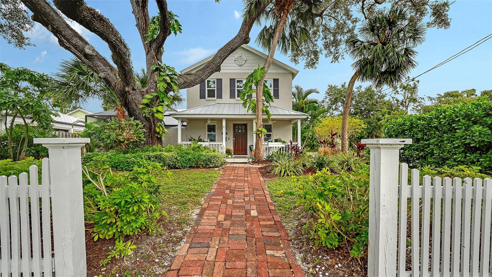 HALLS SUB JAMES S - Residential