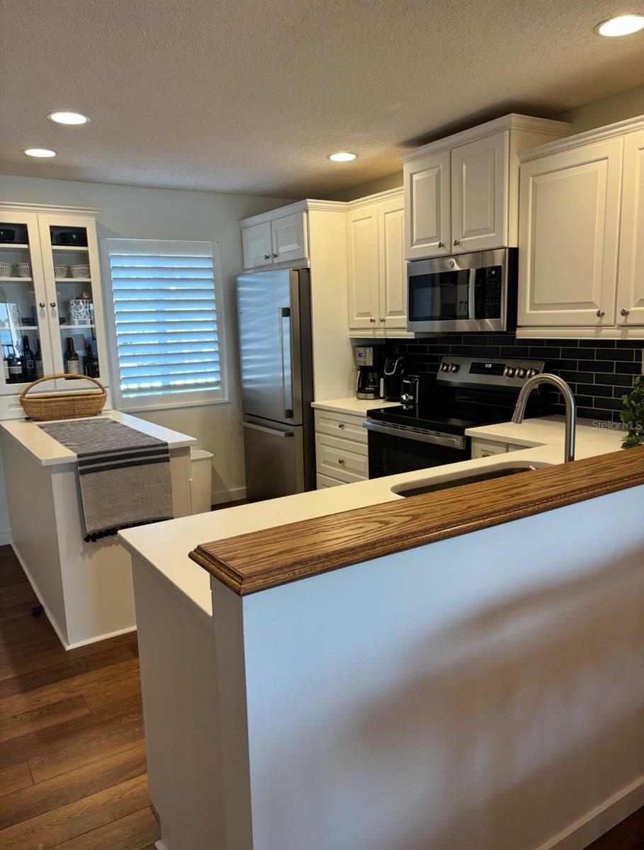 SUNRISE COVE SEC 3 - Residential