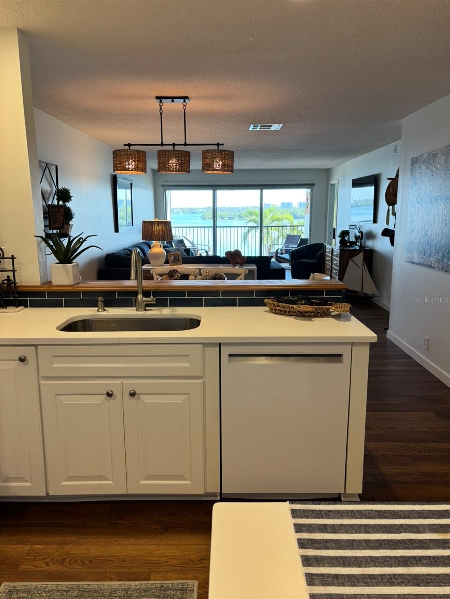 SUNRISE COVE SEC 3 - Residential