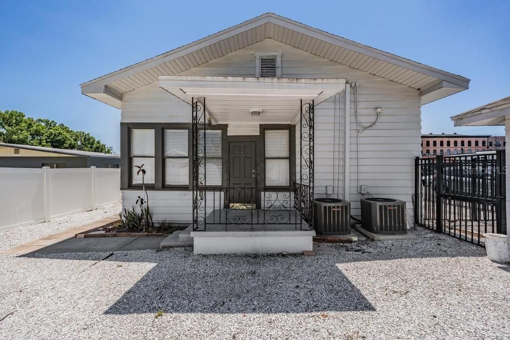 Photo of 2319 W Aileen Street #B, Tampa, FL 33607 (MLS # TB8499578)