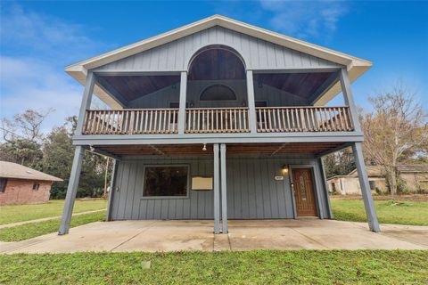 Photo of 1449 Shady Place, Daytona Beach, FL 32114 (MLS # O6382447)