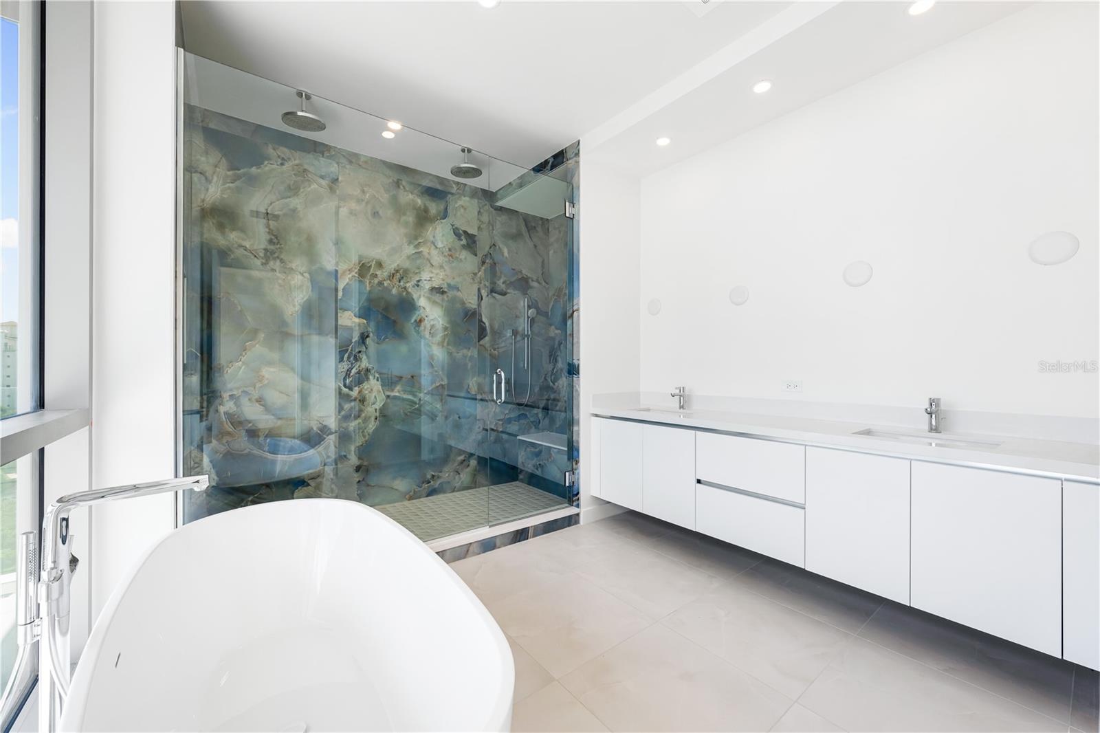 EVOLUTION - Residential