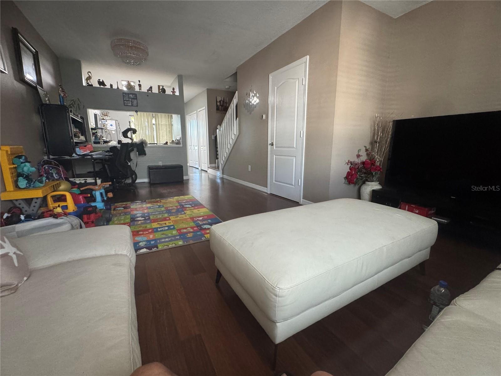 REGENCY KEY TWNHMS - Residential Lease