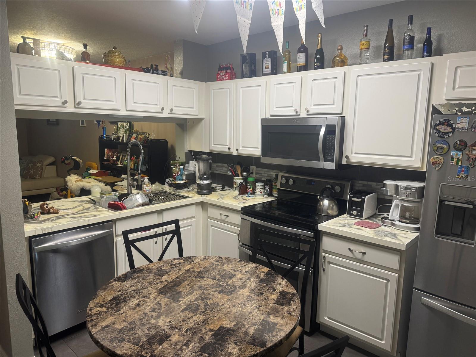 REGENCY KEY TWNHMS - Residential Lease