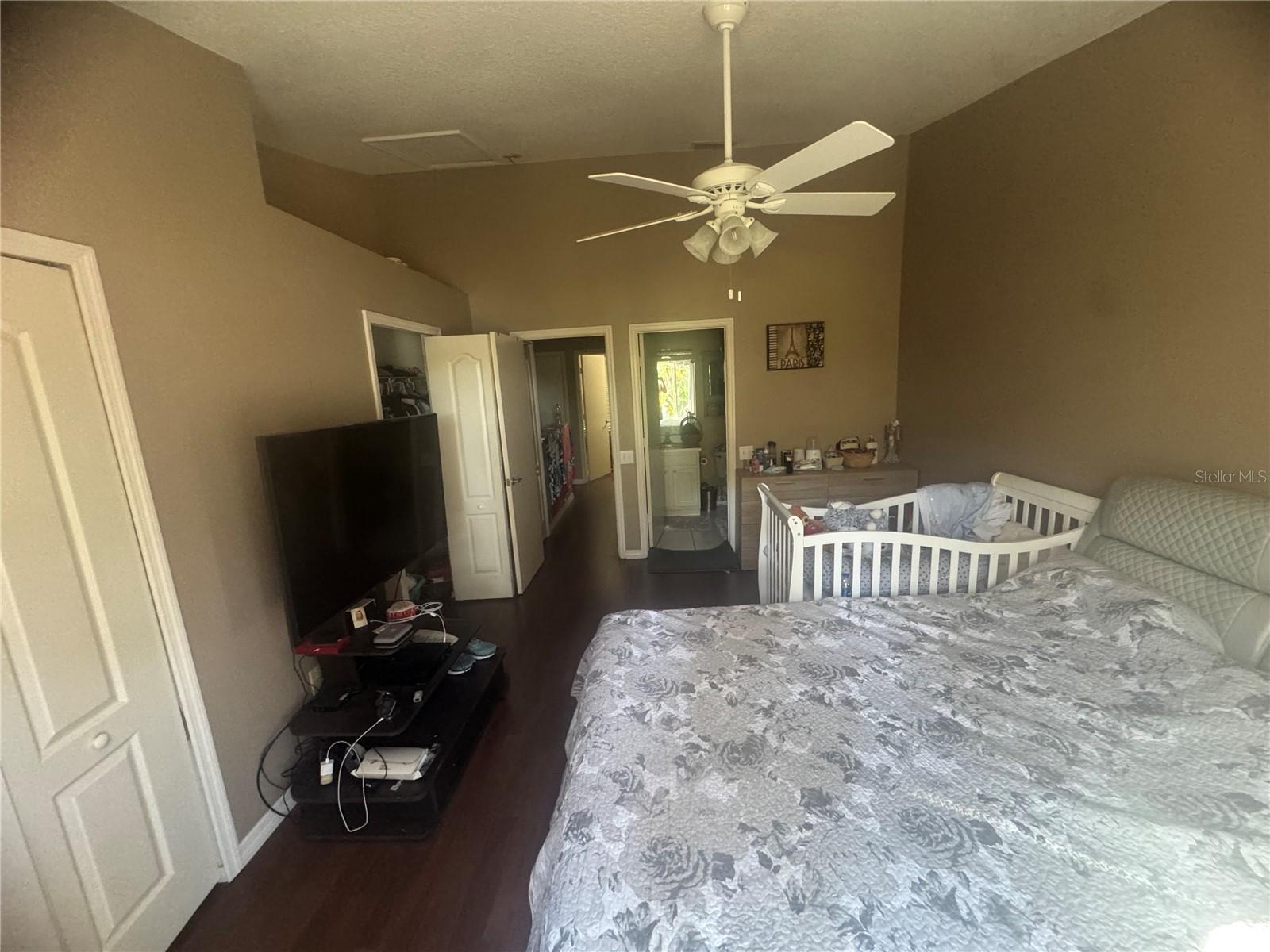 REGENCY KEY TWNHMS - Residential Lease