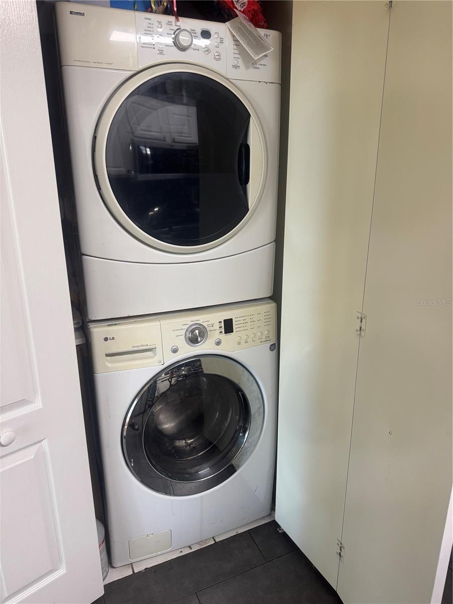 REGENCY KEY TWNHMS - Residential Lease