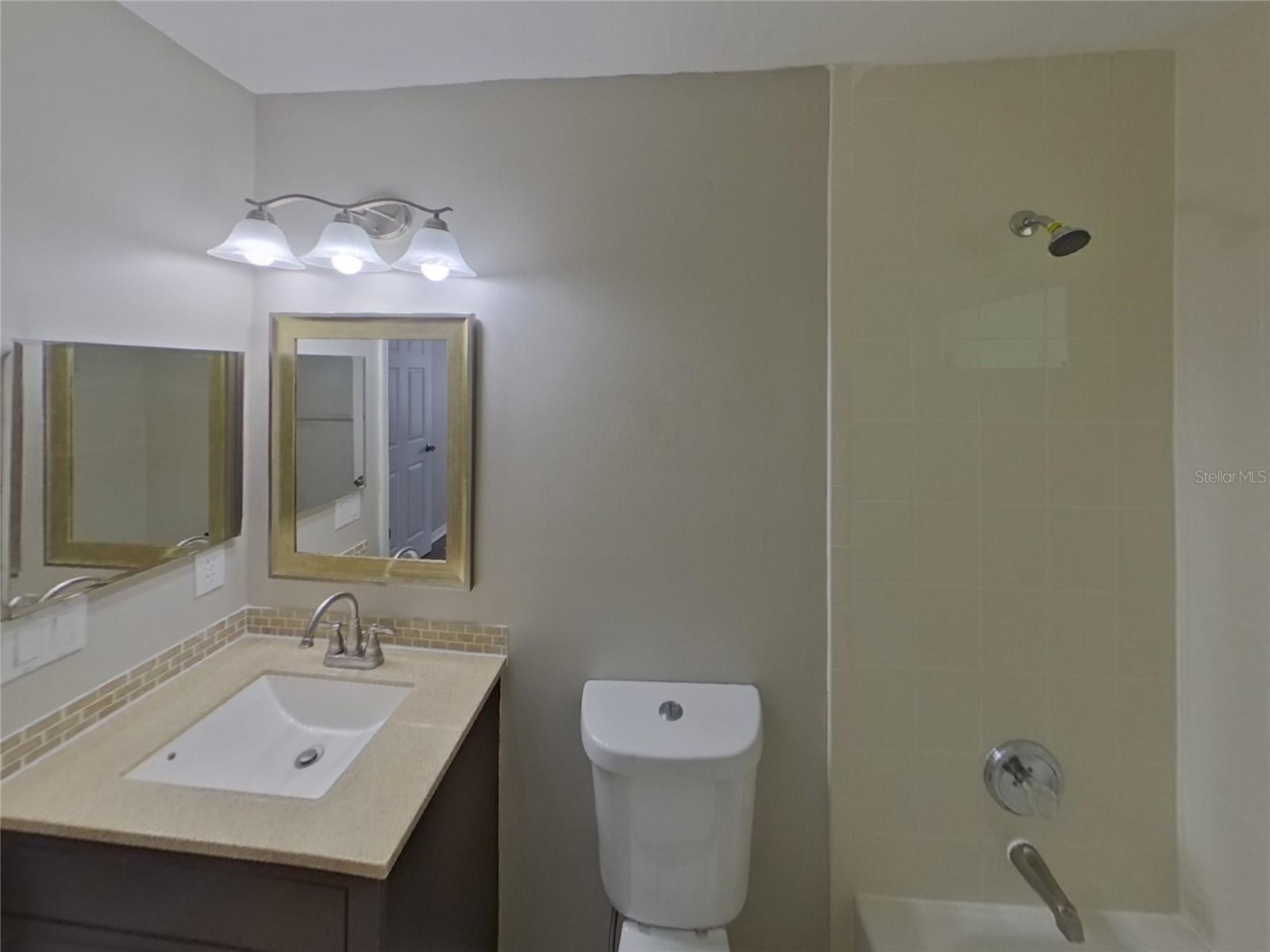 PORT CHARLOTTE SUB 02 - Residential Lease