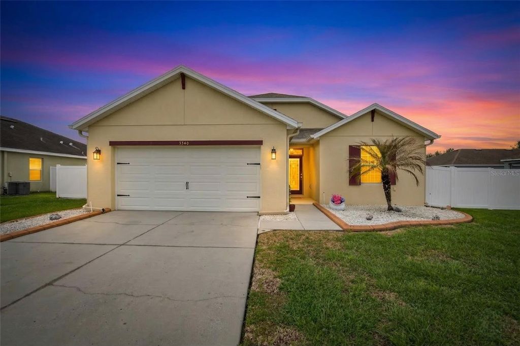 Photo of 3540 San Moise Place, Plant City, FL 33567 (MLS # L4960339)