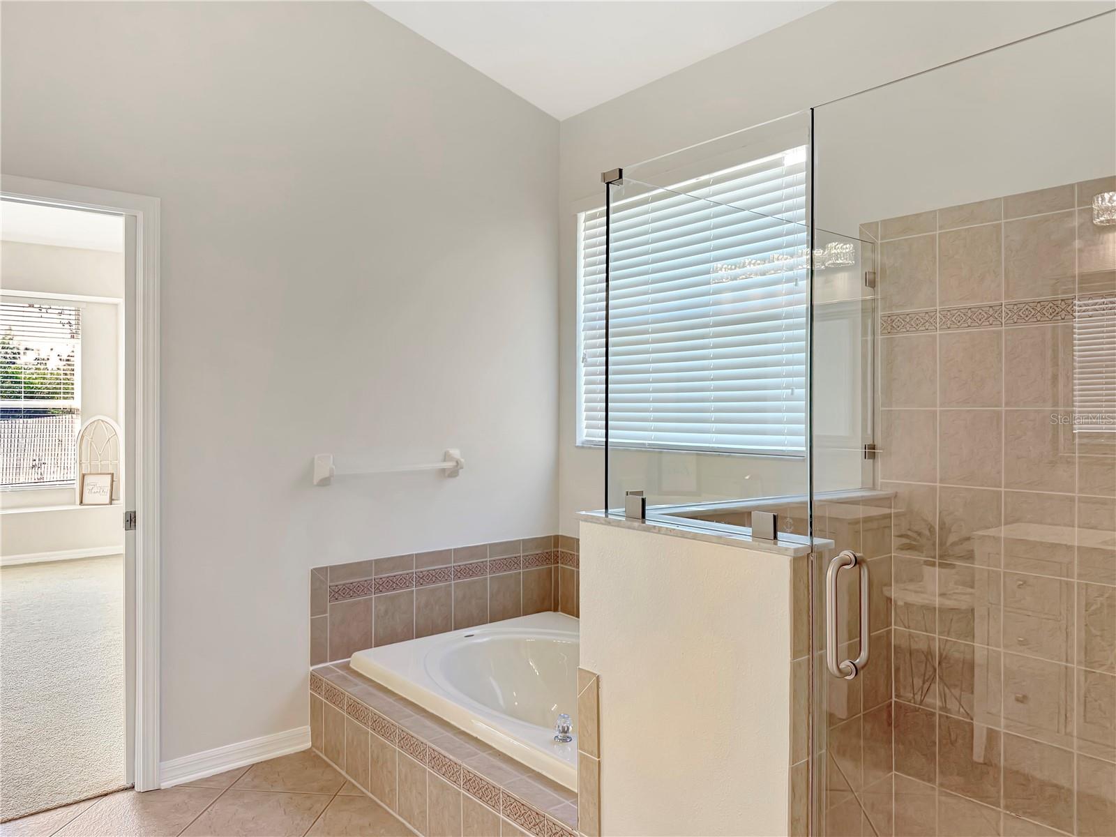 COVINGTON PARK PH 5CX - Residential