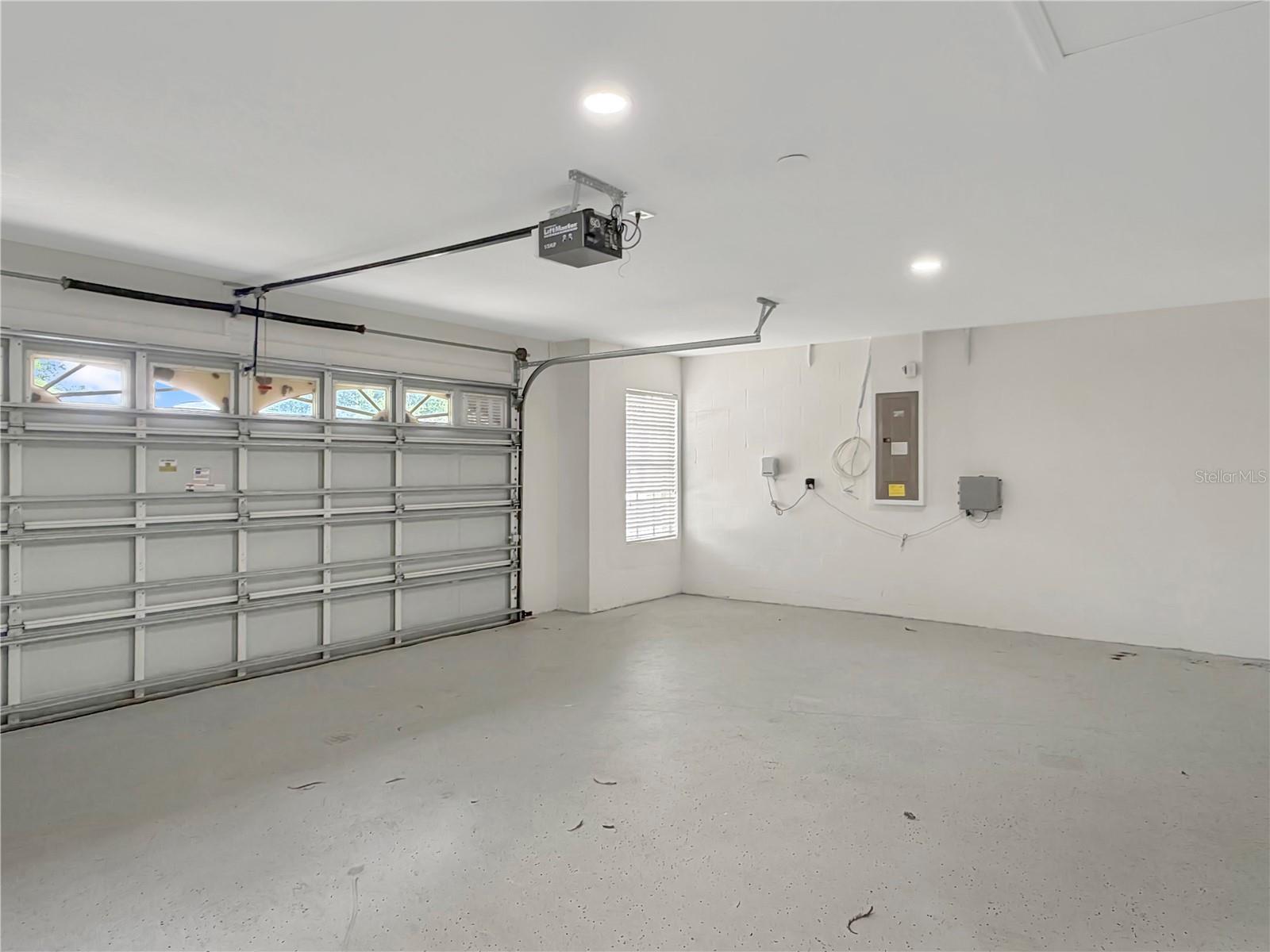 COVINGTON PARK PH 5CX - Residential