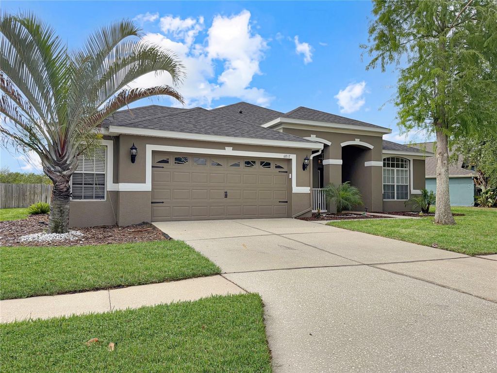 Photo of 6817 Cromwell Garden Dr, Apollo Beach, FL 33572 (MLS # TB8495103)