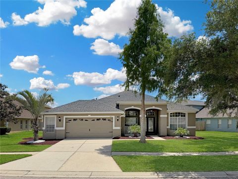 Photo of 6817 Cromwell Garden Dr, Apollo Beach, FL 33572 (MLS # TB8495103)