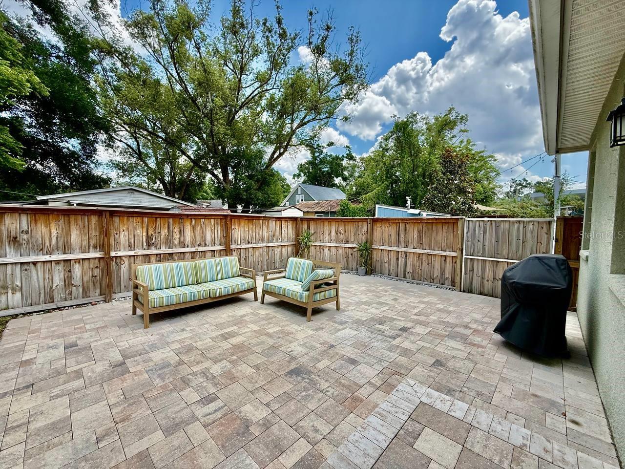 ARLINGTON HEIGHTS - Residential Lease