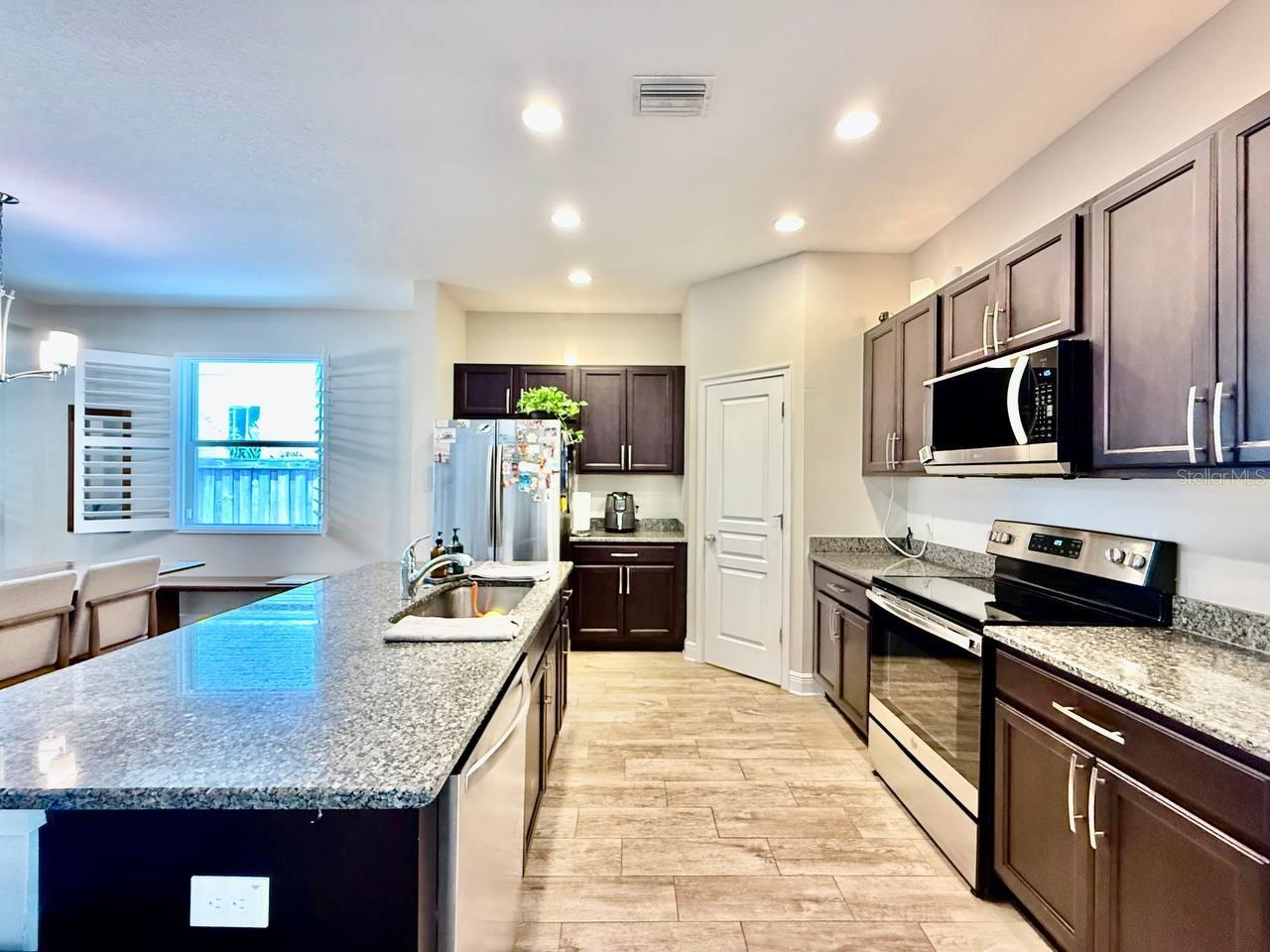 ARLINGTON HEIGHTS - Residential Lease
