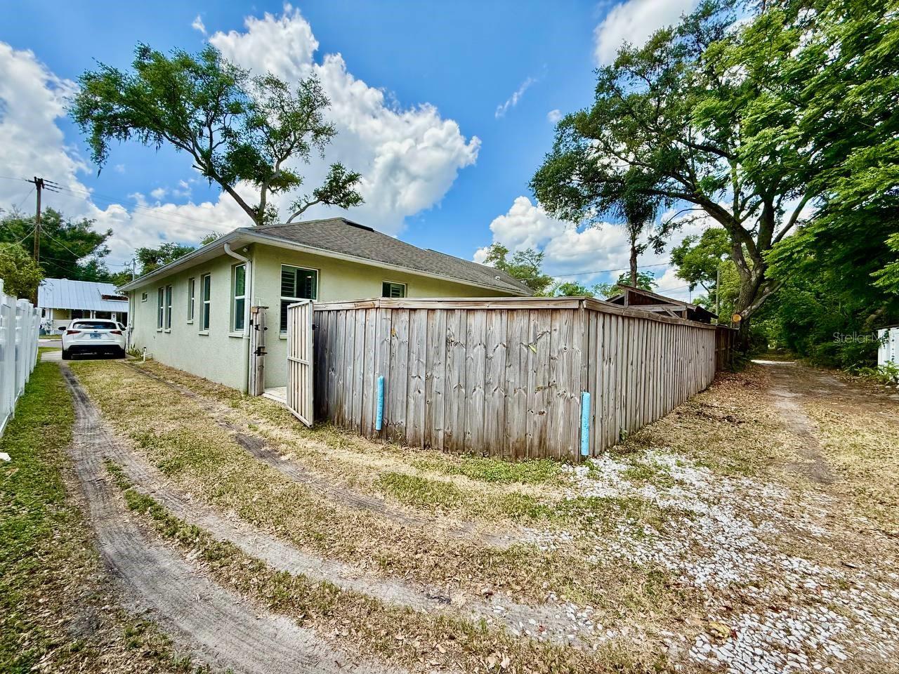 ARLINGTON HEIGHTS - Residential Lease