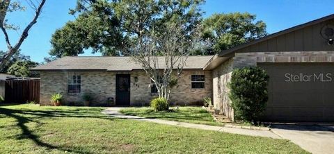 A home in LONGWOOD