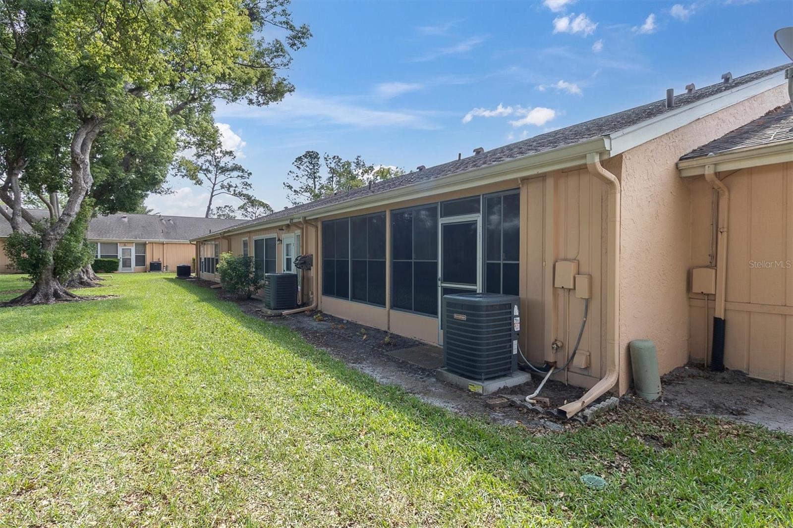 HERITAGE LAKE - Residential