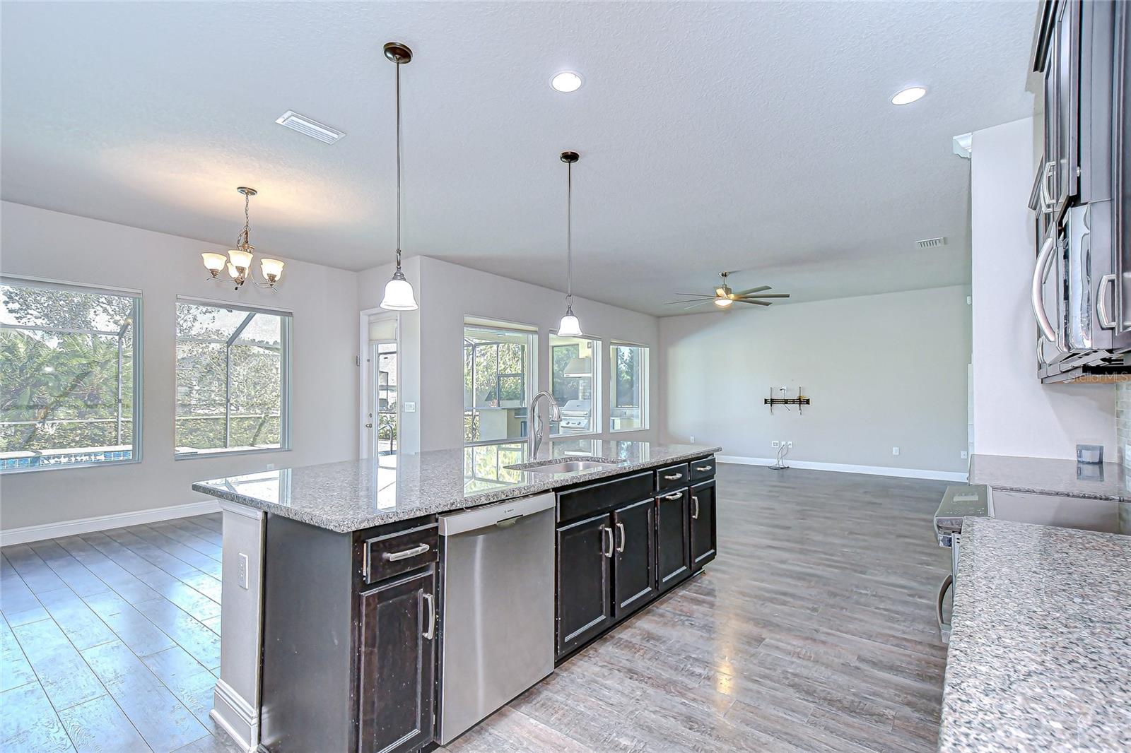 RESERVE AT HUNTERS LAKE - Residential