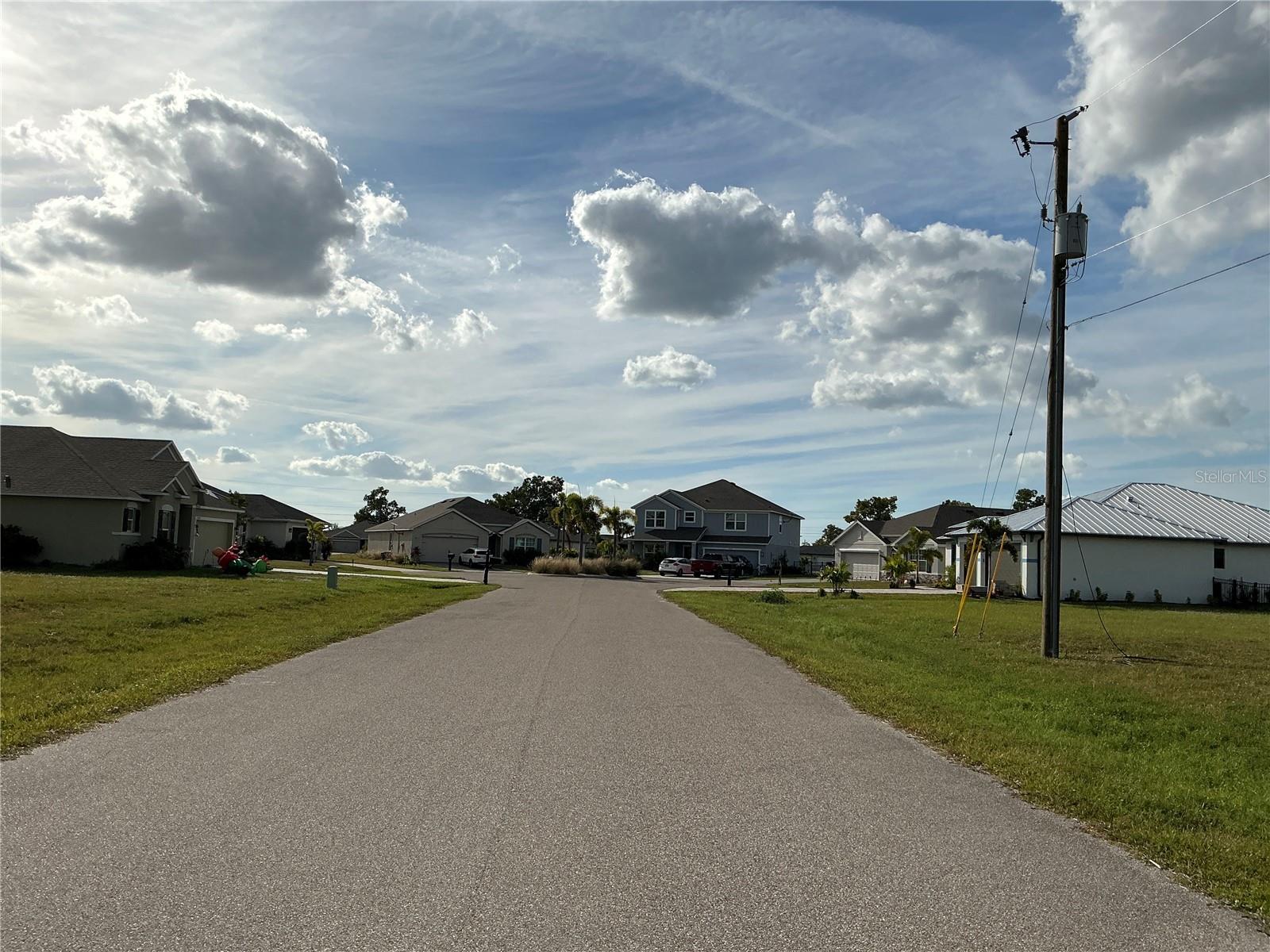 PUNTA GORDA ISLES SEC 16 - Land