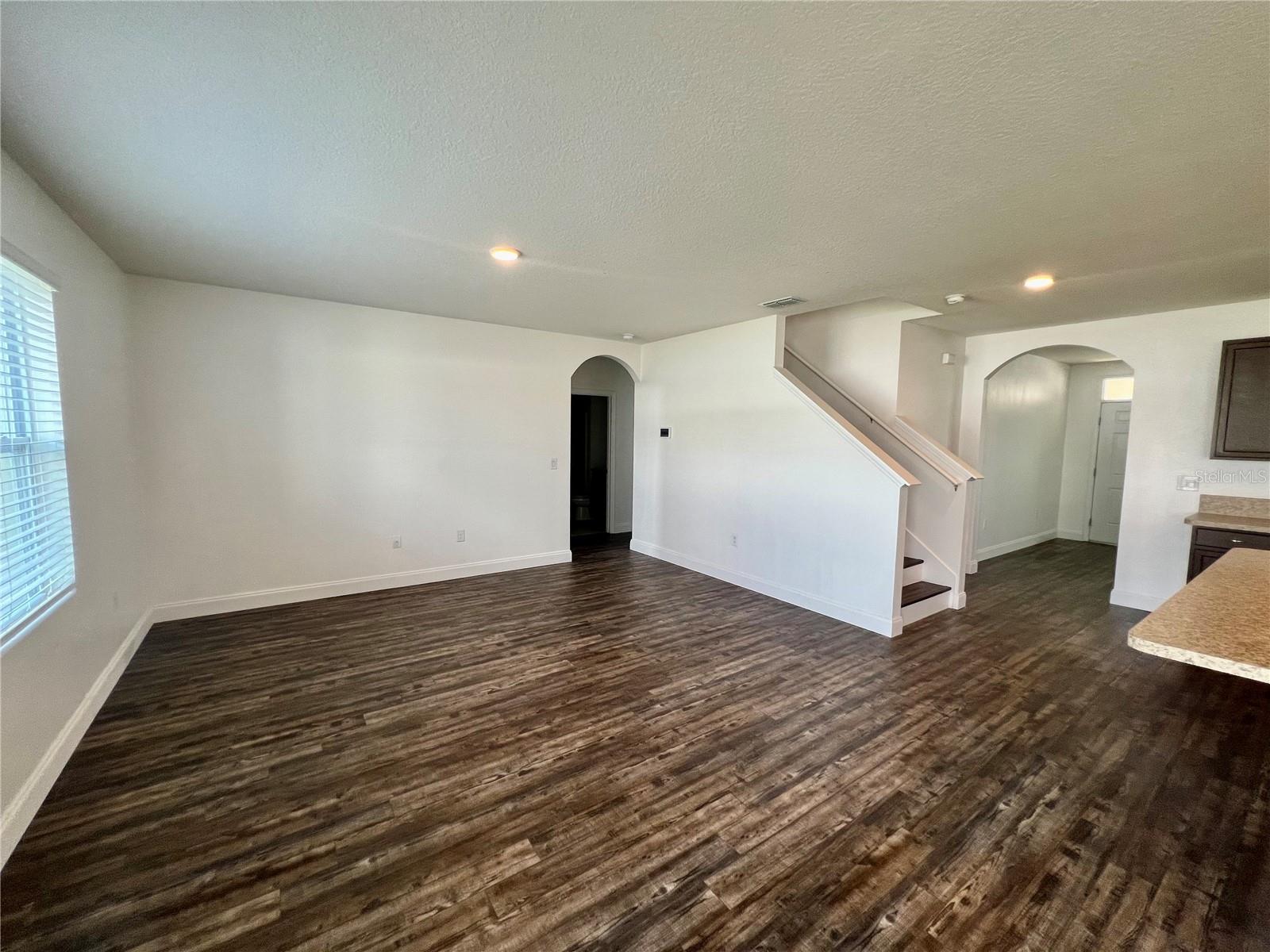 1823 VETERANS DRIVE