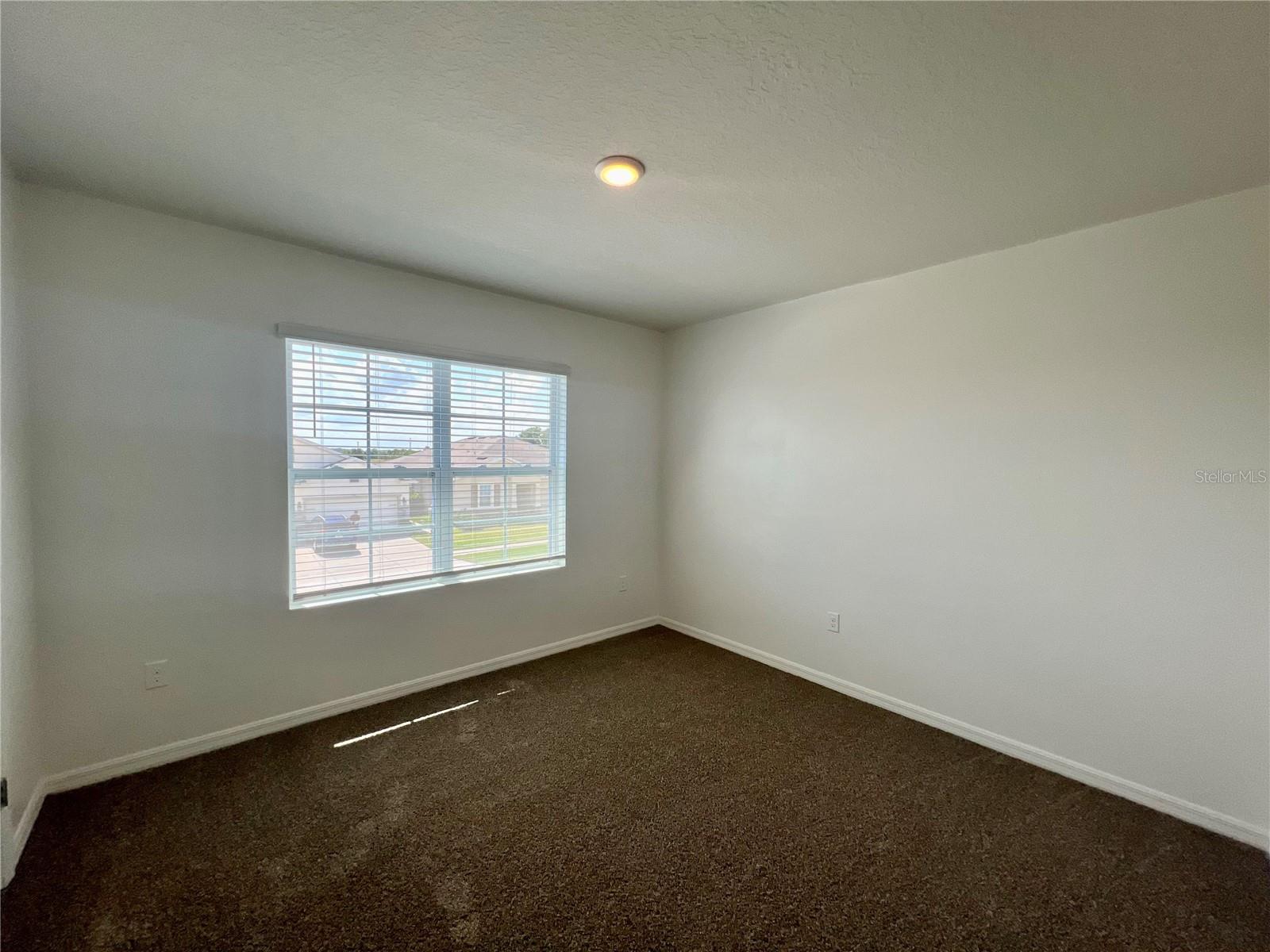 1823 VETERANS DRIVE