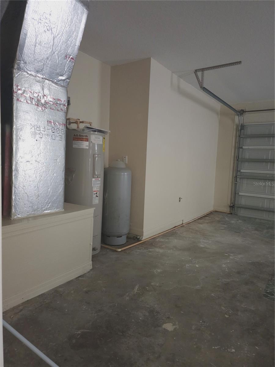 SILVER SPGS SHORES 19 - Residential Lease