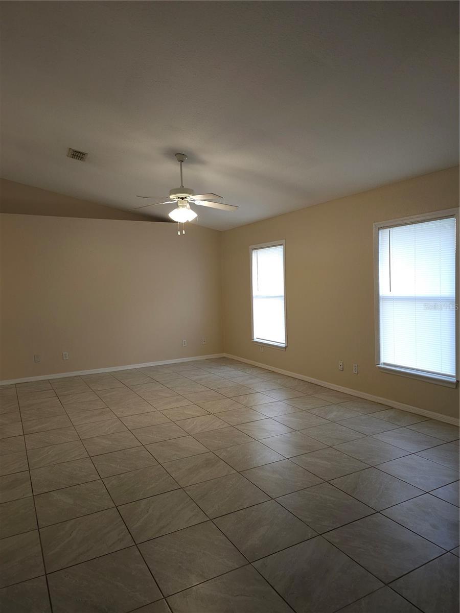 SILVER SPGS SHORES 19 - Residential Lease