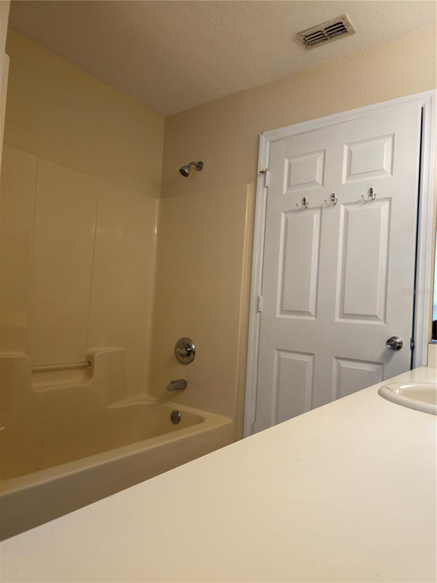 SILVER SPGS SHORES 19 - Residential Lease