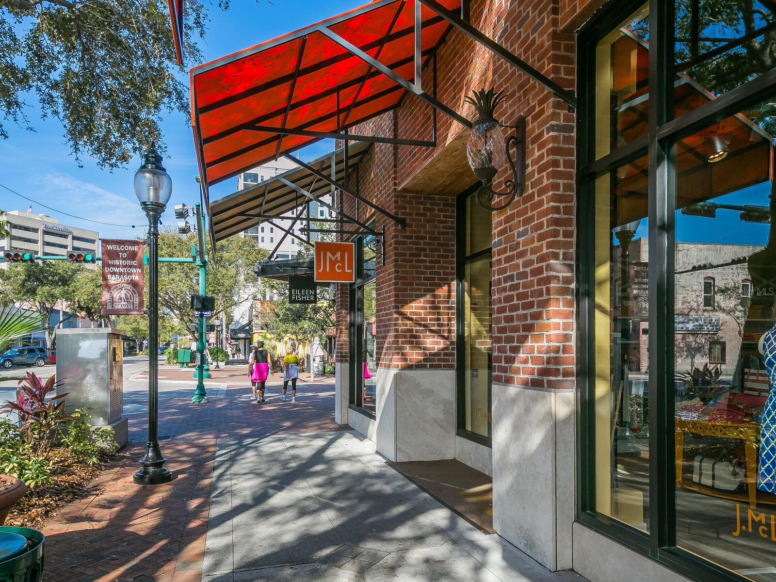 PREMIER ON MAIN - Residential