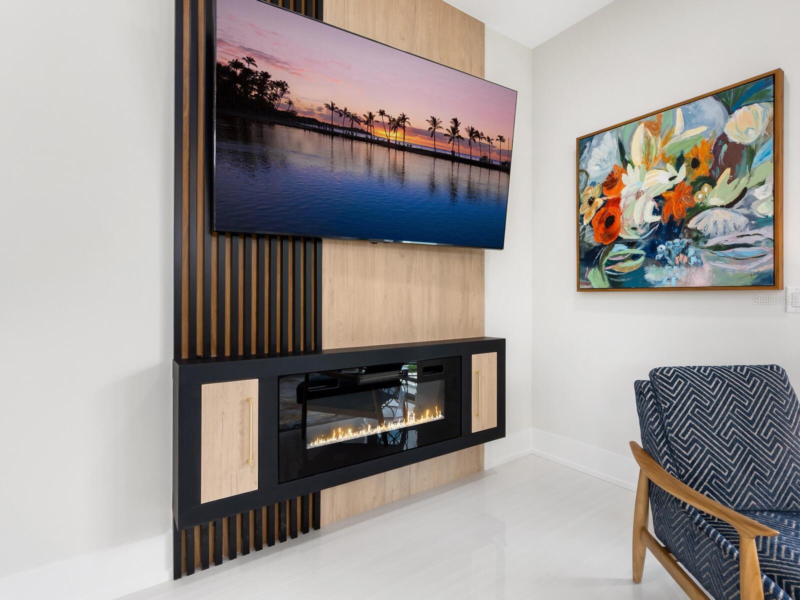 PREMIER ON MAIN - Residential
