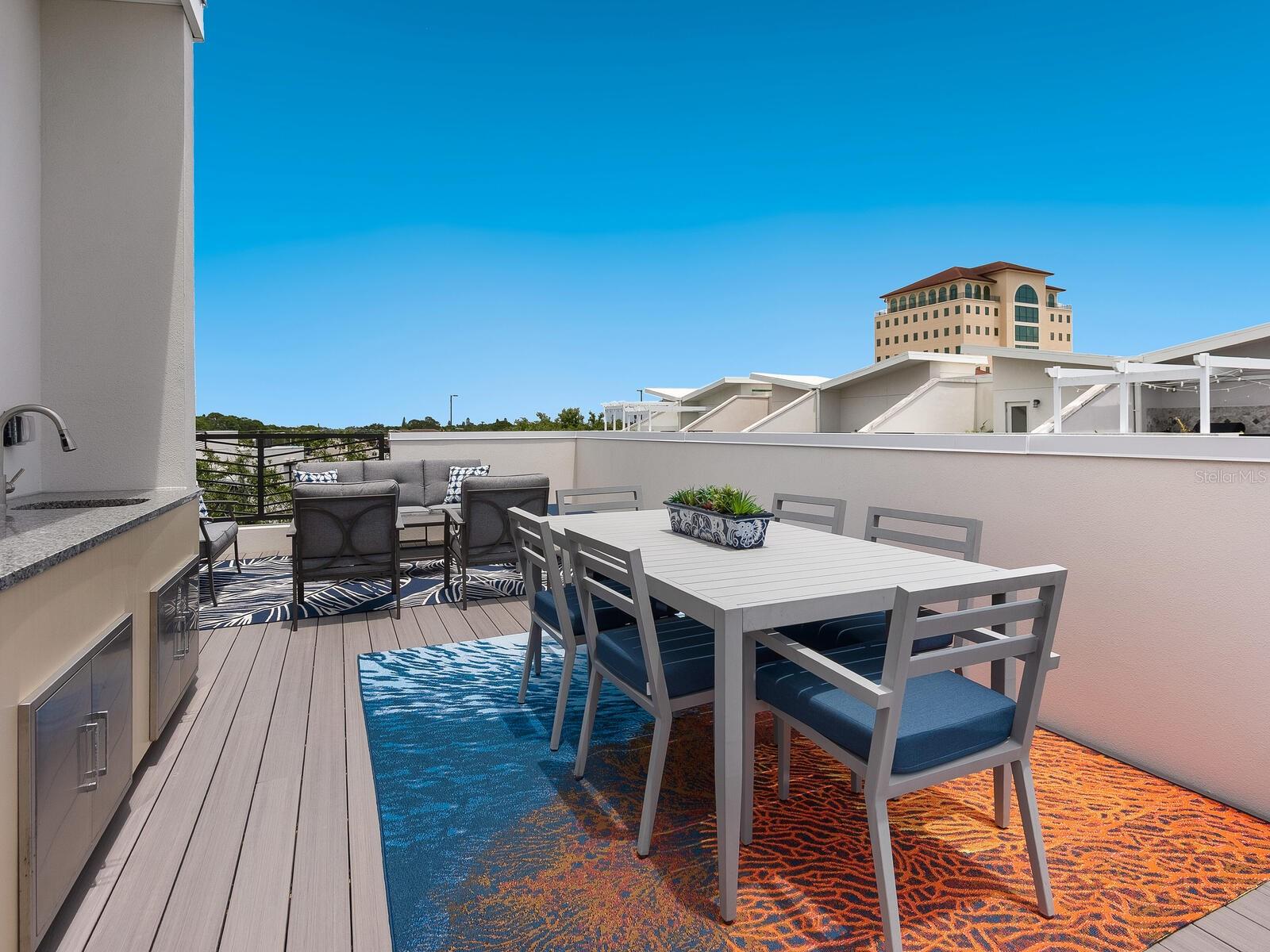 PREMIER ON MAIN - Residential