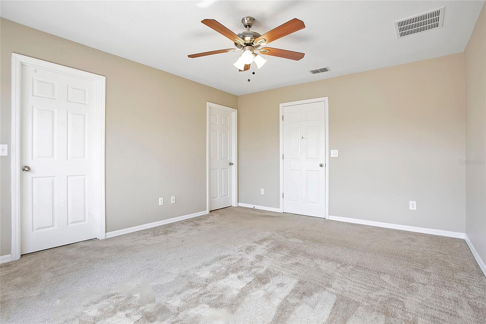 THE PARKE AT HANOVER PLACE - Residential