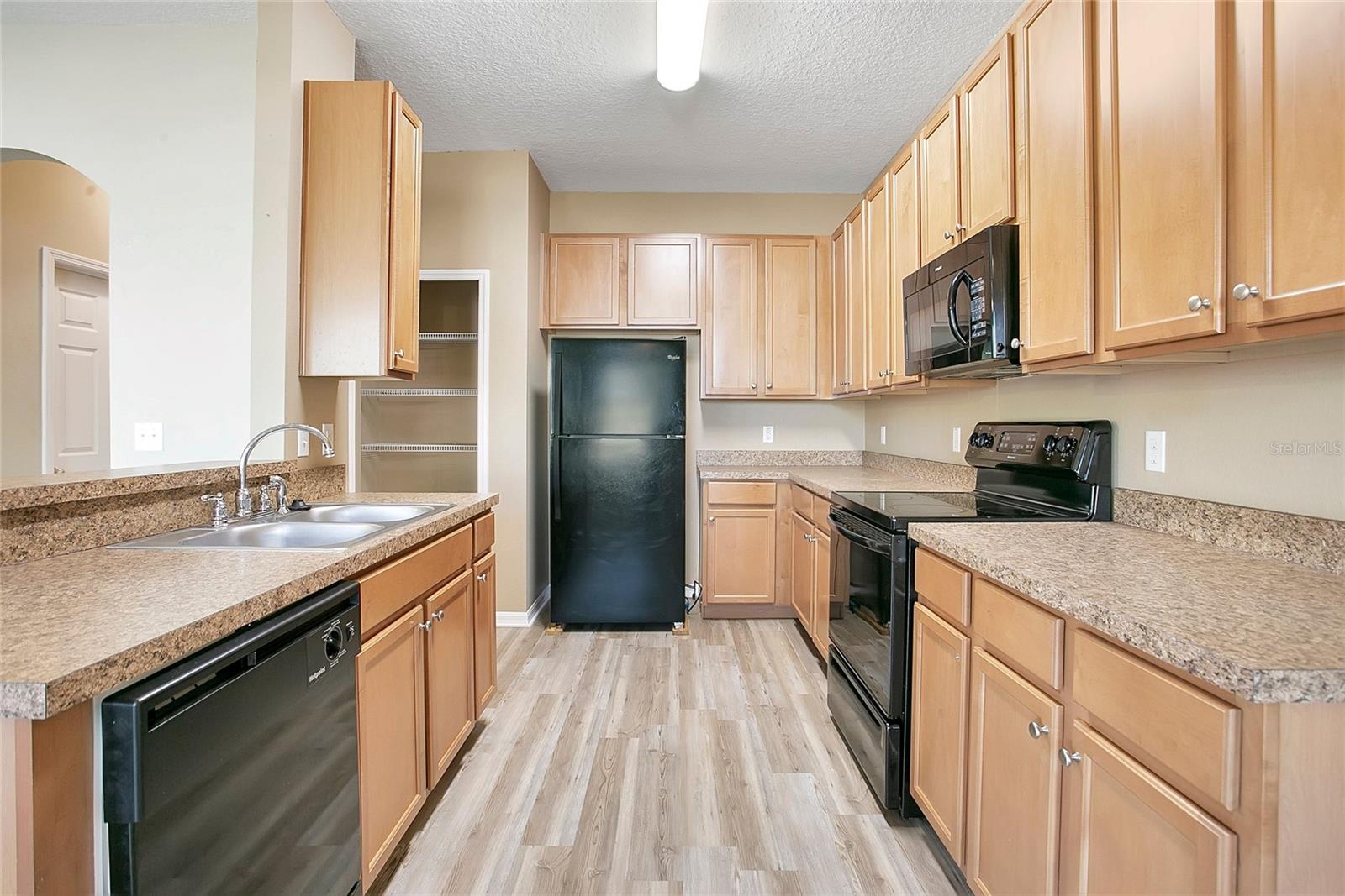 THE PARKE AT HANOVER PLACE - Residential