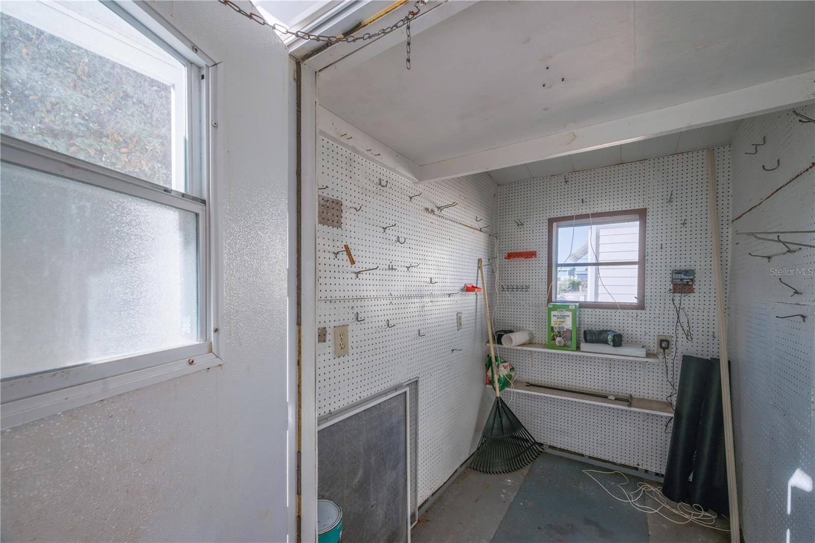 FOXWOOD LAKE ESTATES - Residential