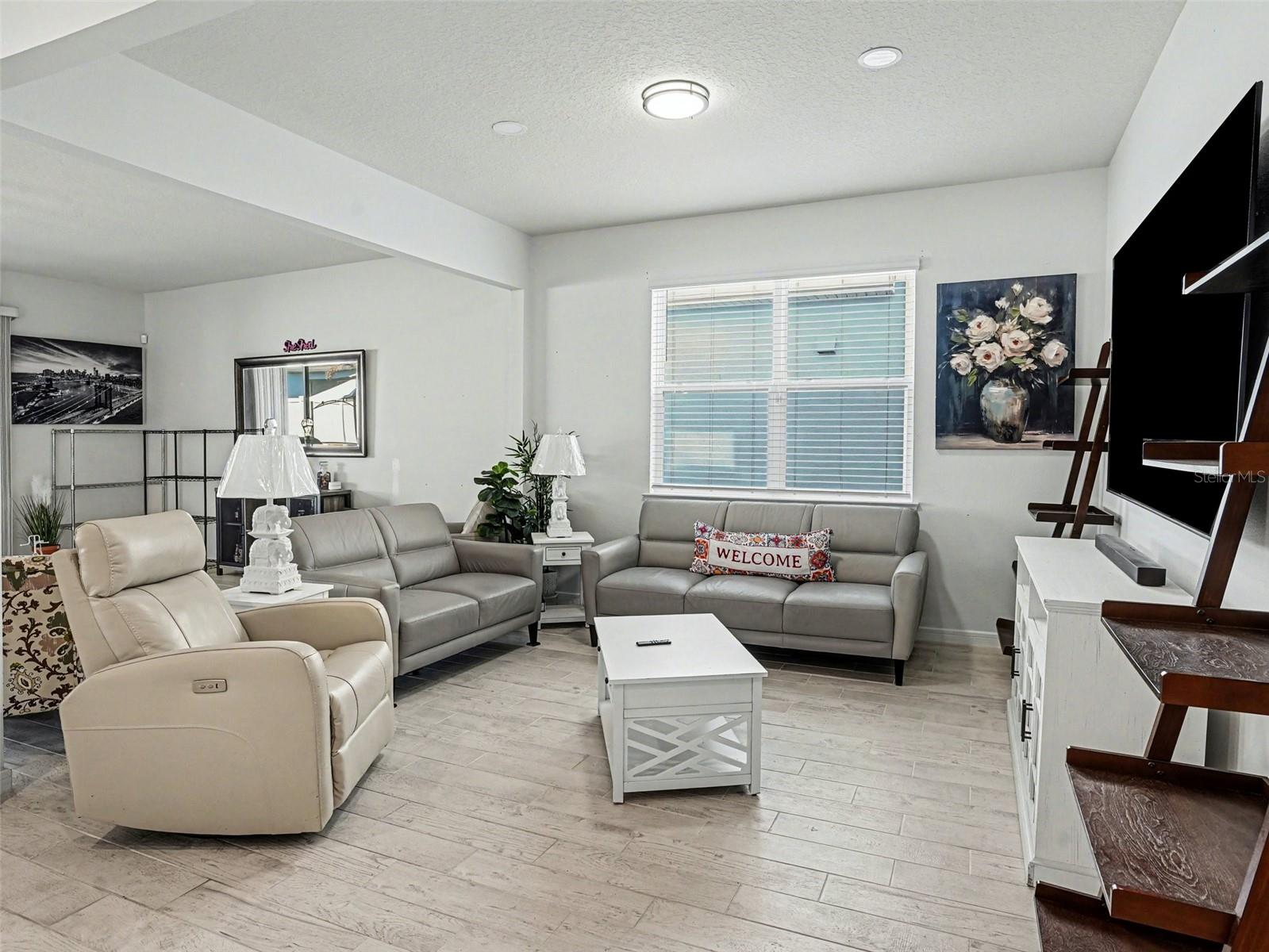 1457 GRAND PALM DRIVE